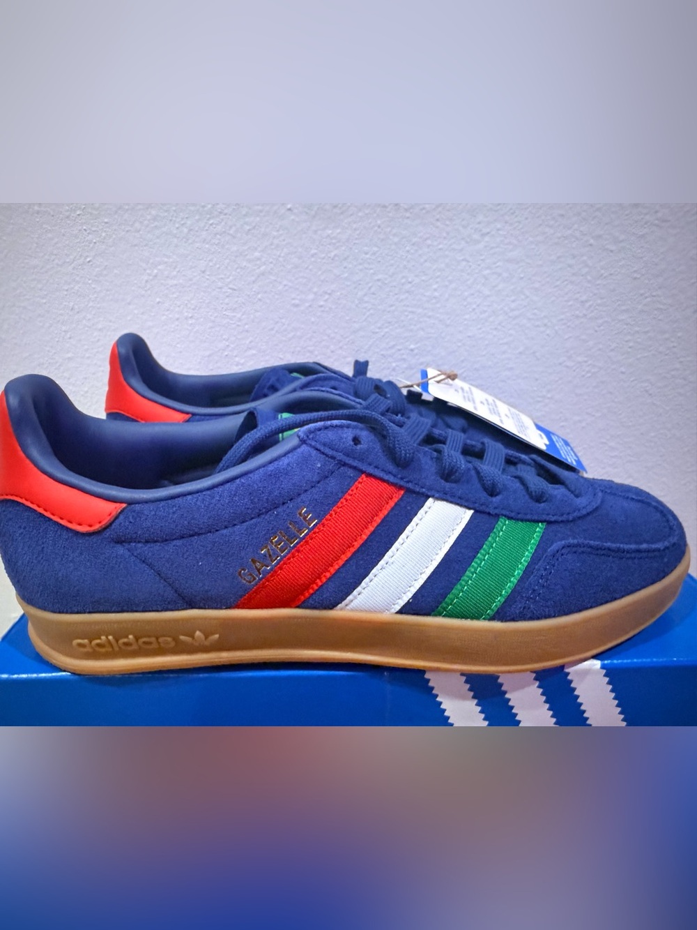 adidas Gazelle Indoor "FIFA World Cup 2026 Italy" limited edition Size 6 US